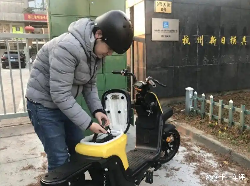 电动车换汽车电池_电车换个电池_电动车换电池